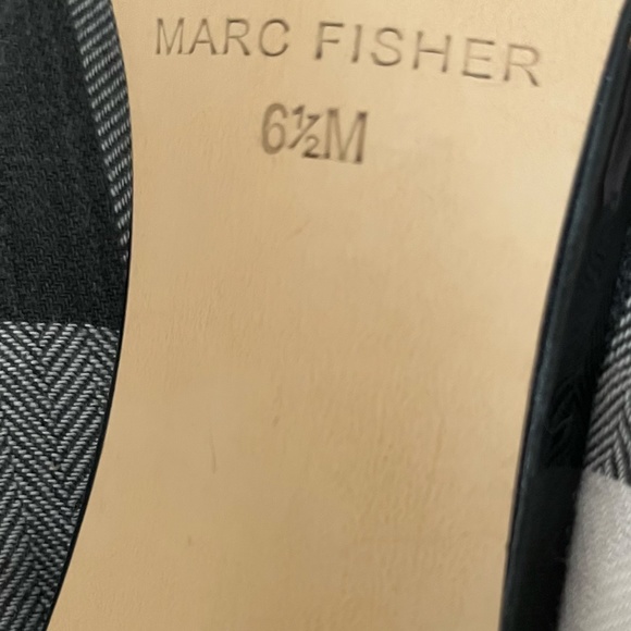 Marc Fisher Open Toe Patent High Heeled Sandals with Ankle strap. - Picture 3 of 3